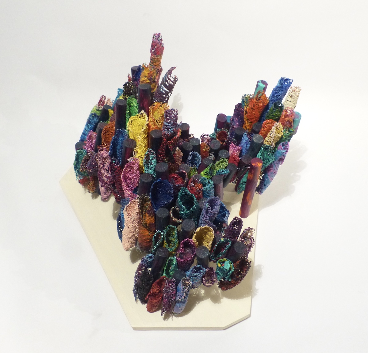 Wire and wood island becomes a bridge side